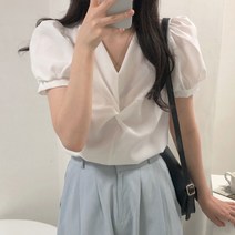 꼬임 어깨퍼프 반팔 블라우스