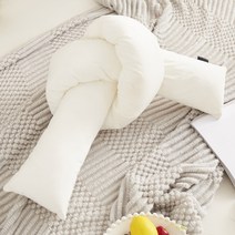 모모 일자 롱 바디필로우 꼬임 매듭 쿠션, 화이트