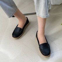 벨라노이 여성용 가죽 발편한 쿠션 말캉 고무창 손꼬멤 여성 단화 페니 로퍼 2.5cm