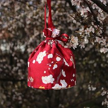 끈주머니 스타일 귀여운 꽃무늬 손가방