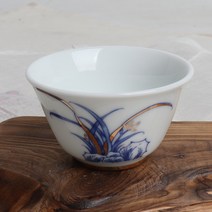 고급 금칠 백자 사군자 찻잔 (난초), 1개