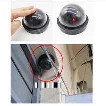 안전한 모형 CCTV 보안 가정용 실외 현관 외부 방범용 매장 식당 실시간 무선 건전지 자가 설치