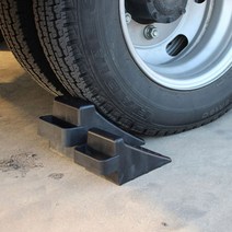 빈츠샵 베르나 주차고임목 2P 주차버팀목 경사로주차 미끄럼방지 스토퍼 밀림방지 고임목 소형용