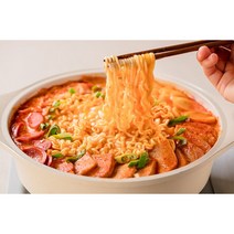 범내려온다 부대찌개 3인분 라면사리 치즈 포함 푸짐한 햄사리