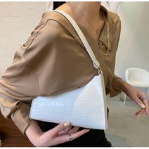 뱀피무늬 여성 모던 숄더백 미니 데일리가방 편한