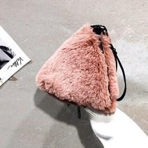 2023 계묘년특가 트라이앵글 페이크퍼 가방 흑니켈체인 토끼털, 블랙