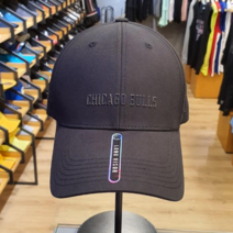 NBA 남여공용 시카고 불스 CHI 고주파 레터링 포인트 심플한 무광 블랙 칼라 볼캡 롱 챙 모자