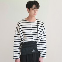 에이지그레이 베이직 블랙 사코슈백 미니크로스백