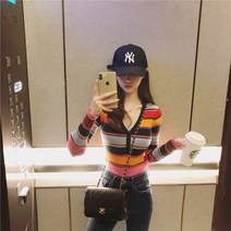 스웨터 이너셔츠 봄가을 무지개 색상 줄무늬 스키니핏 쇄골 노출 브이넥 슬림 이너티셔츠 니트상의 여성 긴 2636595557