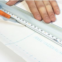 고급 알루미늄자 손보호 안전자 방지턱 스틸자 컷팅자 가벼운 자르는 작업 30cm 1m 1.3m, 1. 알루미늄 안전자 1M