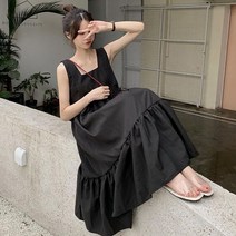 여대생코디 여름데일리룩 20대데일리원피스 휴가철패션원피스 20대 통통튀는 캉캉 민소매 코디 (제스트)_973EA