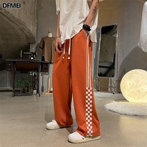 DFMEI 바둑판 남자 조거 팬츠입니다.