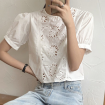 Firstmix 라운드넥 펀칭 레이스 아일렛 반팔 셔링 블라우스