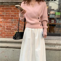 유블리 여성 루즈핏 버튼 브이넥 니트 스웨터