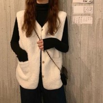 뽀글이 단추 덤블조끼