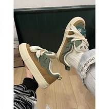 여행용 운동화 나들이 이 쌍은 가을에 완벽합니다 짙은 녹색 포효를 봐 돕다 타이 좋아보인다