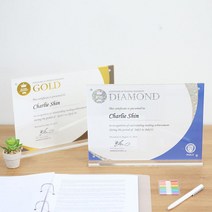 인증서 상장보관 A4 아크릴 탁상액자 등록증액장 20대여성, 투명 세로형