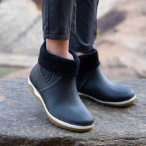남성 털신발데일리슈즈 고무신발남성화 남자겨울신발 낚시용품남성장화 방한숏부츠 털기모안감신발 비올때