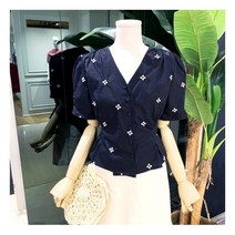 파르베 클로버콩단추블라우스(43893F200)