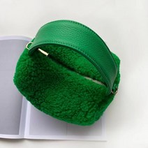 Chephie 러블리 퍼 여백 램스울 토트백 융털 스퀘어백