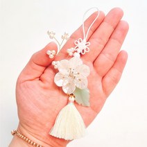 BEEU 비유 진주꽃 한복 노리개 2개입 세트 여아 어린이 성인 여성 한복 노리개 예단 예물 혼수 선물 보자기 포장용 노리개