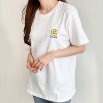 멋지군 기본 핏 스마일 자수 라운드 17수 면 반팔 티셔츠