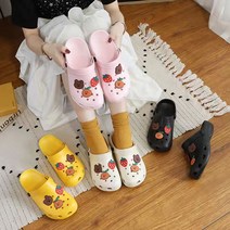 특허 제품 zexu 4가지 색상 여성용구멍 슬리퍼 슈킹 아쿠아 샌들 슬리퍼 1+1