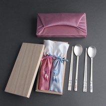 꽃길거북 칠보 특 은수저 99% 2벌(2인용) 부모님 생신 창립기념품 결혼예물 답례품 기념일 칠순 VIP선물 (숟가락2개+젓가락2매+수저집+보증서+오동나무함+보자기포장) 국내산, 실버보자기-인쇄없음