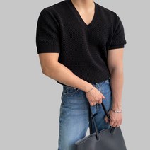 남자 여름니트 반팔니트 아이스 쿨링 머슬핏 브이넥 니트 뮤코 남자다잉