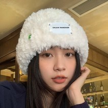 울리 복슬복슬 퍼 단추 비니