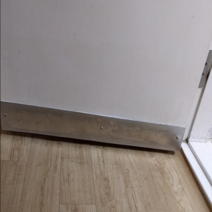 욕실문 보호대 보수 화장실문 문짝 방수 수리 고정판 곰팡이 제거, 욕실문보호대판67cmx16cm, 1개