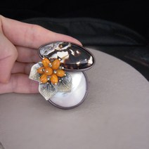 핸드메이드 브로치 선물 자개 황옥