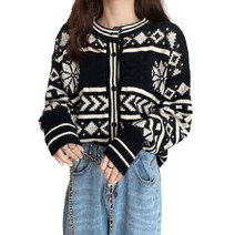 데이홀릭 눈꽃패턴 단추 니트가디건