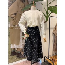 써스데이아일랜드 시보리 소매 블라우스(T216MBL150W)(1272524)