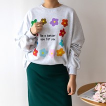 코코세븐 루즈핏 플라워 레터링 여성 맨투맨