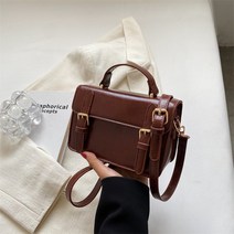 강민경 술도녀 술꾼도시여자들 미니 대행사 손나은 휘뚜루마뚜루 사랑의이해 문가영 금새록 가방 채수빈 크로스백 드라마 대행사, 레드 브라운