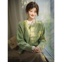 작은아씨들 3회 4회 김고은 민트색 초록색 그린 꽈배기 가디건 옷 스타일 법대로사랑하라 이세영