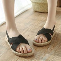 샌들 예쁜샌달 여행굽없는 데이트 라탄 발이 쇼핑몰 원피스캐쥬얼 여자 여성여름 플랫 발볼넓은 바캉스 나들이 예쁜짚신 슬링백 단화센달 편하고예쁜 신발 보세 발편한