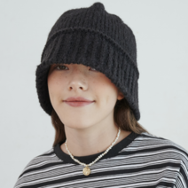 샐러드볼즈 SYMBOL KNIT BUCKET HAT BLACK