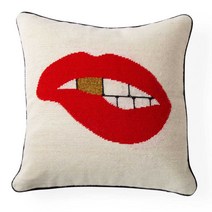Jonathan Adler 조나단 애들러 입술 니들 포인트 핸드메이드 쿠션 화이트 독일발송