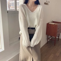 츄잉 여리 루즈핏 하찌 V넥 니트