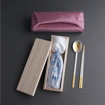 은수저세트 수복금부은수저 1p 24K금도금 순도 99.9% 1벌 생신선물 개업선물 외국인선물 돌잔치선물 퇴직자선물 부모님선물 창립기념품 결혼예물 오동나무케이스, 핑크보자기-블루주머니