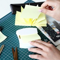 팝업 포스티지 포스트잇 크기 보관 사이즈 케이스 디스펜서 리필 세트 공시생 필수템 포스트지 큐브형 감성 뽑아쓰는 스티커 메모지 홀더 판촉 대용량 냉장고 휴대용 사무용 문구