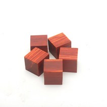 DIY 제작용 가로세로 2cm 나무토막 큐브 월넛 느티나무 조각 퍼즐 목재 정육면체 5개 묶음 (미채색), 홍화배 5개