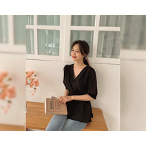 벨리떼 브이넥 셔링 뒷리본 블라우스