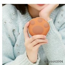 귀여운 곰발바닥 충전식 손난로 충전용 핫팩 휴대용 전기 보조배터리 겸용 미니 캠핑 골프장 스키장 배달, 아이보리