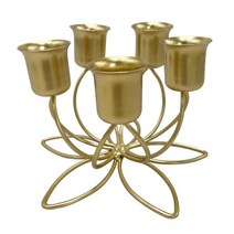 우아한 캔들 홀더 기둥 스탠드 로맨틱 철 장식품 중앙 장식 웨딩 장식을위한 꽃 촛대 tealight 선물 생활 ro, 5 헤드 황금