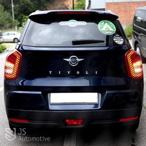 JS automotive 티볼리에어 리어 후미등 벌집모양 눈화장 타공 차량 익테리어 몰딩 튜닝 악세사리 드레스업 차량 신차 새차 꾸미기 스티커