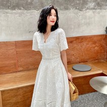 레이스 롱 스커트는 얇고 키가 큰 해변 휴가 화이트 비치 스커트 여성