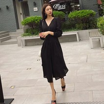 떳다그녀 위티 브이넥 쉬폰 원피스